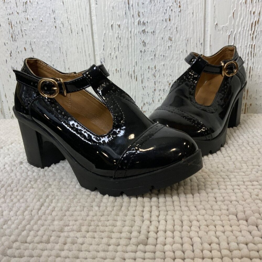 Dadawen women's 6.5 black Mary Jane Chunky Platform/heal t strap shoe